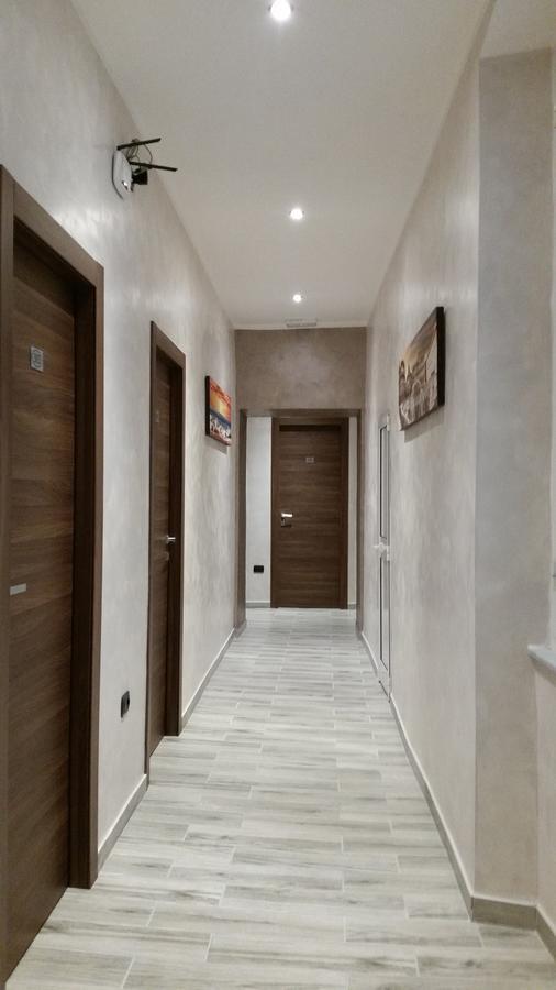 Ricci Rooms Генуя Экстерьер фото